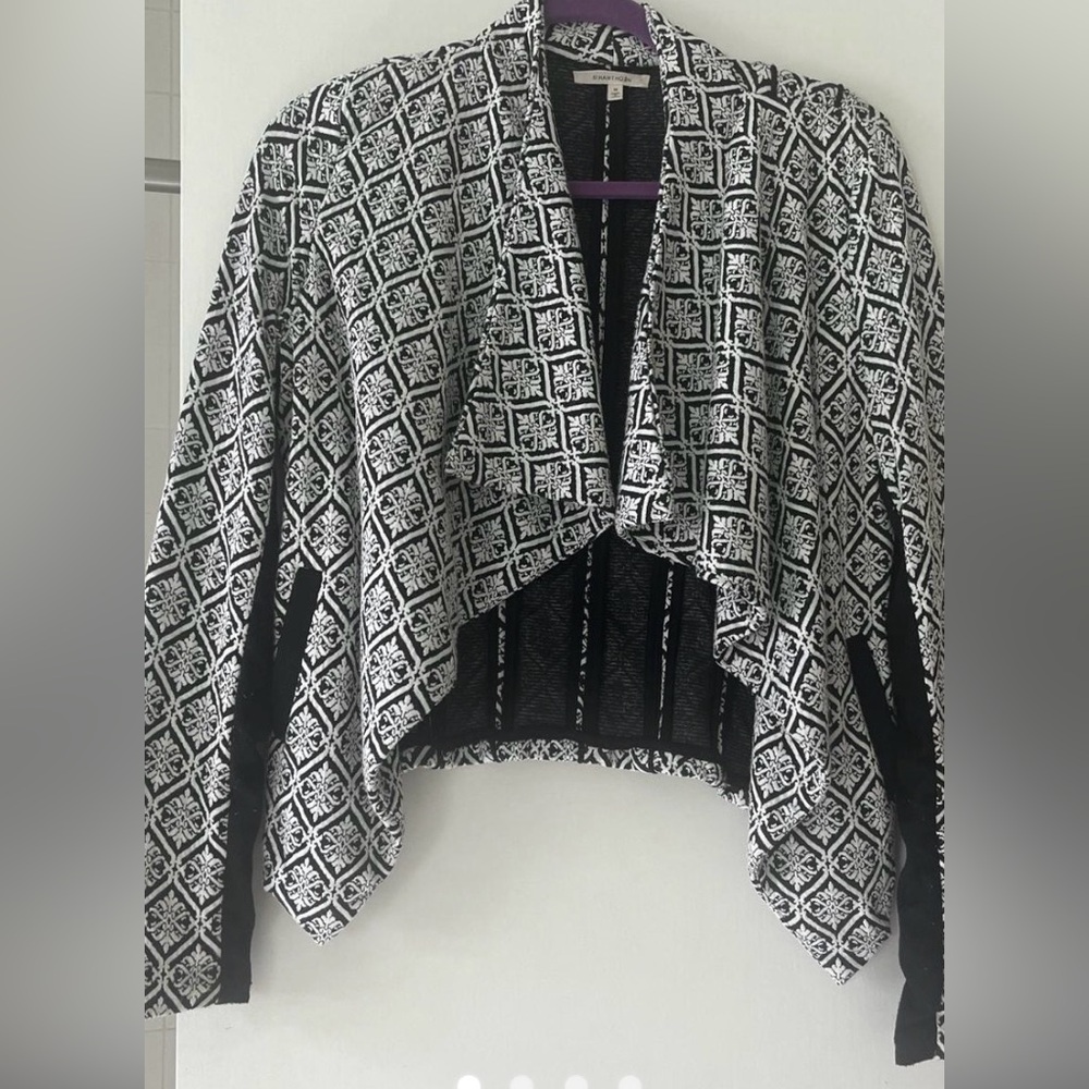 Lightweight Black & White Patterned Open-Front Women's cardigan